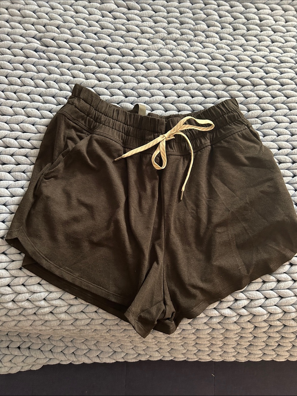 Vuori halo performance short 2 inch size L nwt paid: $68 - Picture 7 of 9